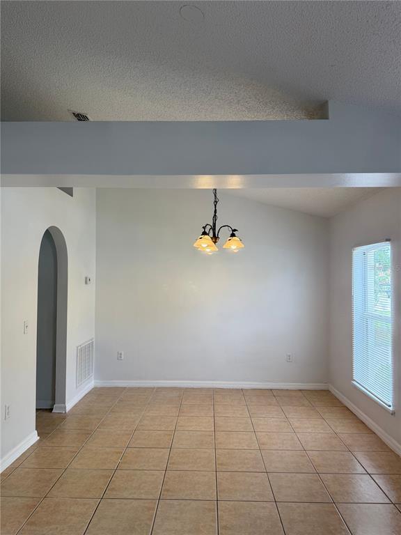 Building Photo - 405 Francisco Way