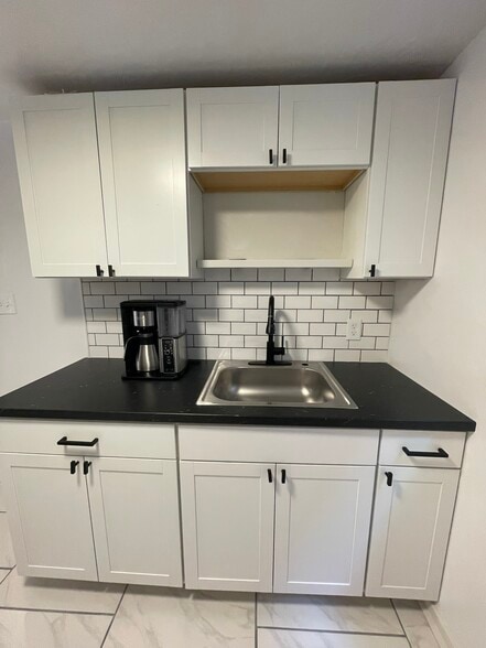 Kitchen - 1116 Arkansas Ave