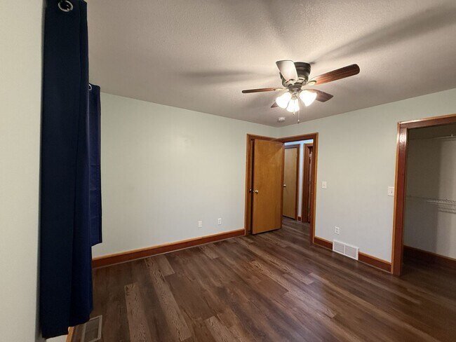 Building Photo - 7276 Tiger Dr