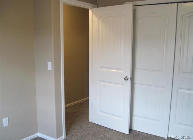 Building Photo - 7724 Sand Lake Heights