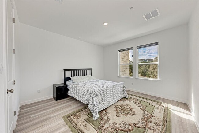 Building Photo - 2420 Novara Trl