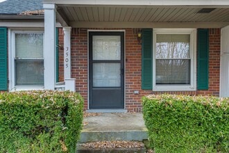 Building Photo - 3bed 2bath West End Home