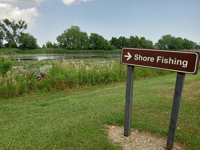 Building Photo - 20129 Huron River Dr