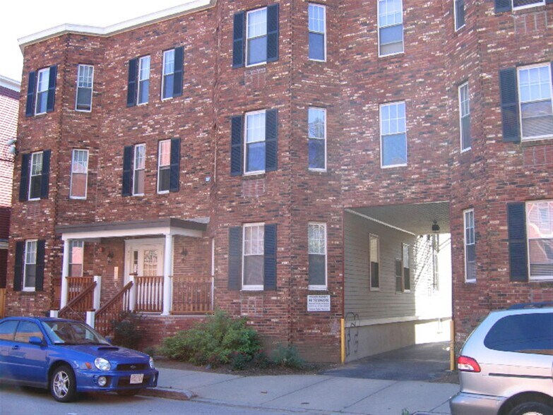 Building Photo - 470 Green St
