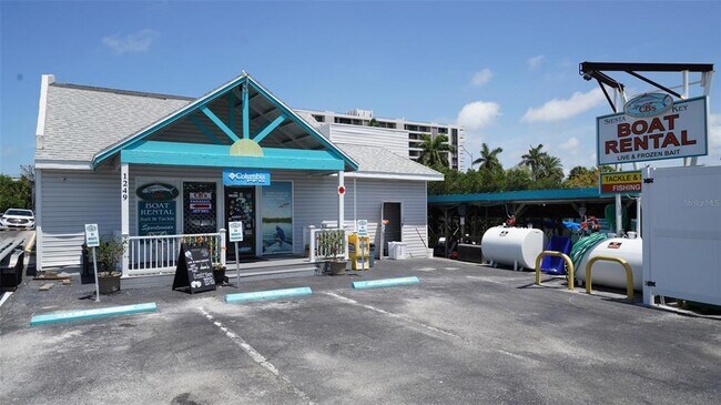 Building Photo - 1308 Old Stickney Point Rd