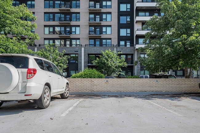 Building Photo - Spacious 1 bedroom home in the heart of Hale!