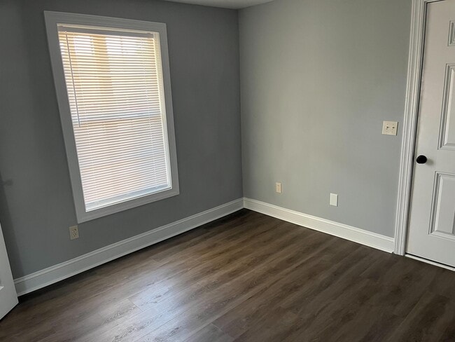 Building Photo - 2205 NC-172