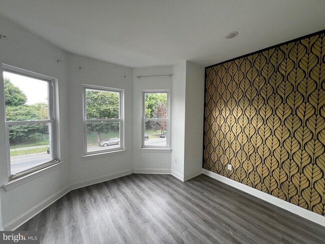 Building Photo - 1829 N 33rd St