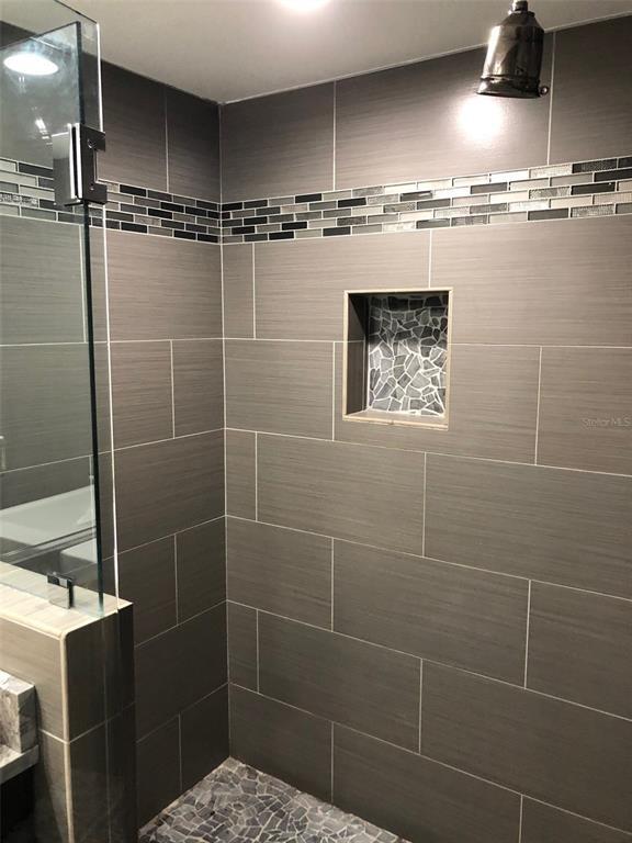 Building Photo - 2411 W Horatio St