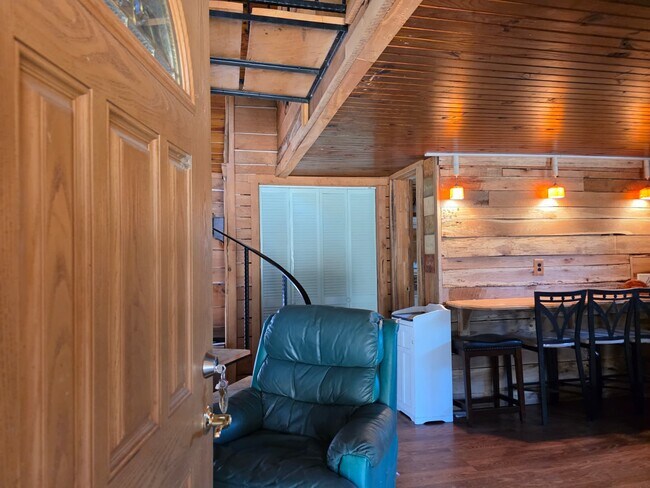 Building Photo - 2660 NC 2660