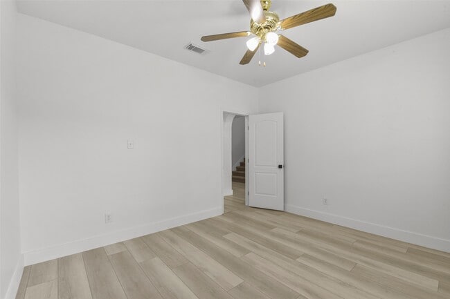 Building Photo - 16727 Summer Cypress Ct