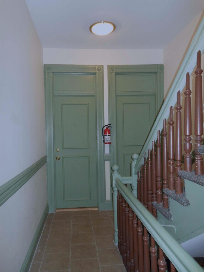 Building Photo - 275 Webster Ave