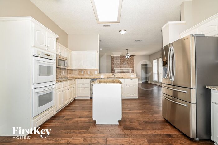 Building Photo - 4213 Baystone Ct