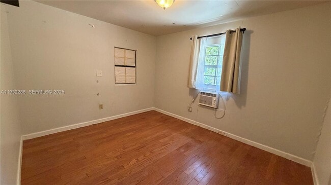 Building Photo - 329 NE 58th St