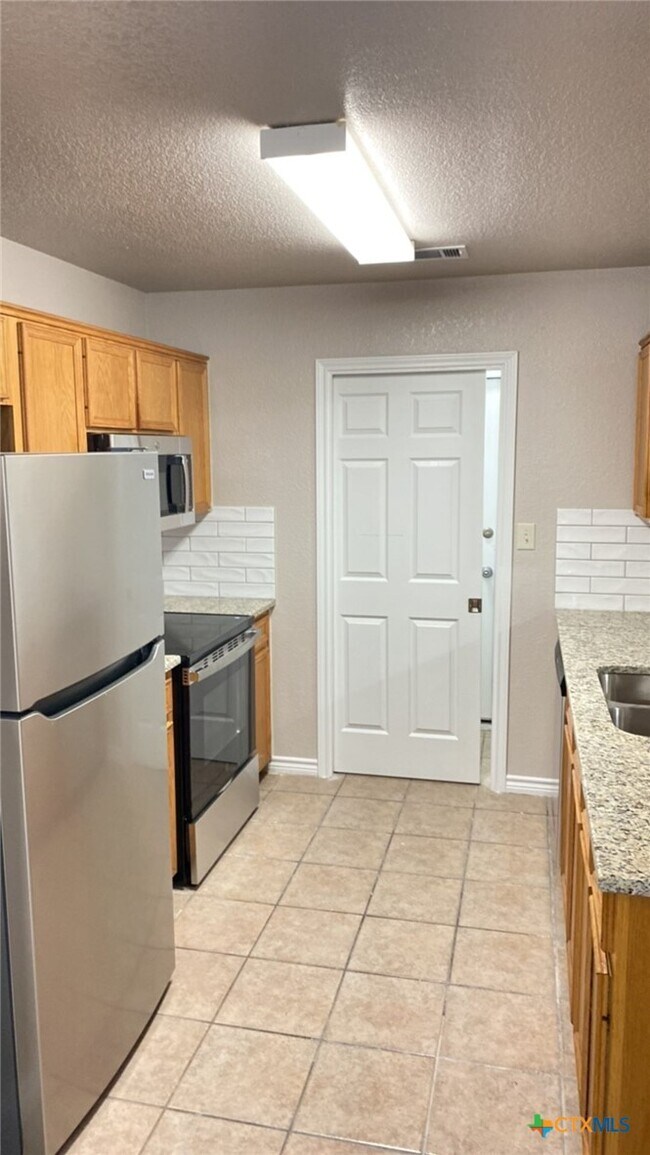 Building Photo - 3605 Westwood Dr