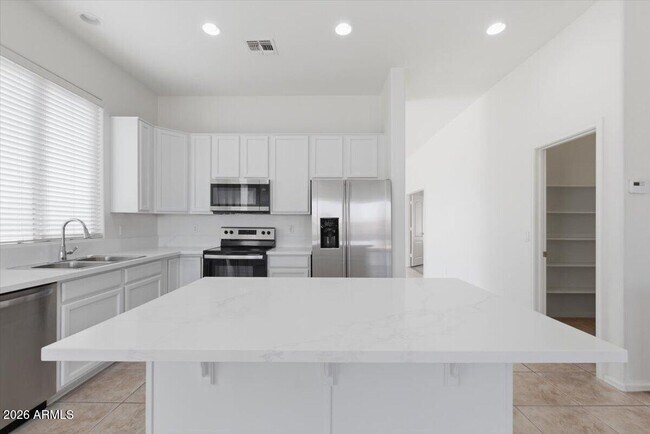 Building Photo - 3410 W Alicia Dr