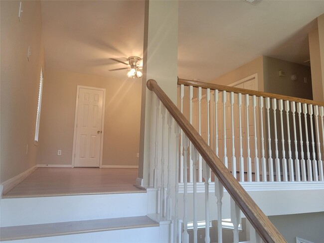 Building Photo - 13726 Rocky Bluff Dr