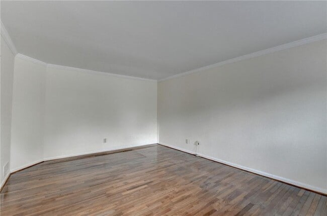 Building Photo - 478 Guilford Cir