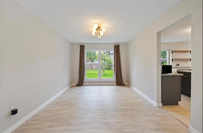 Building Photo - 25510 Chapel Ridge Ln