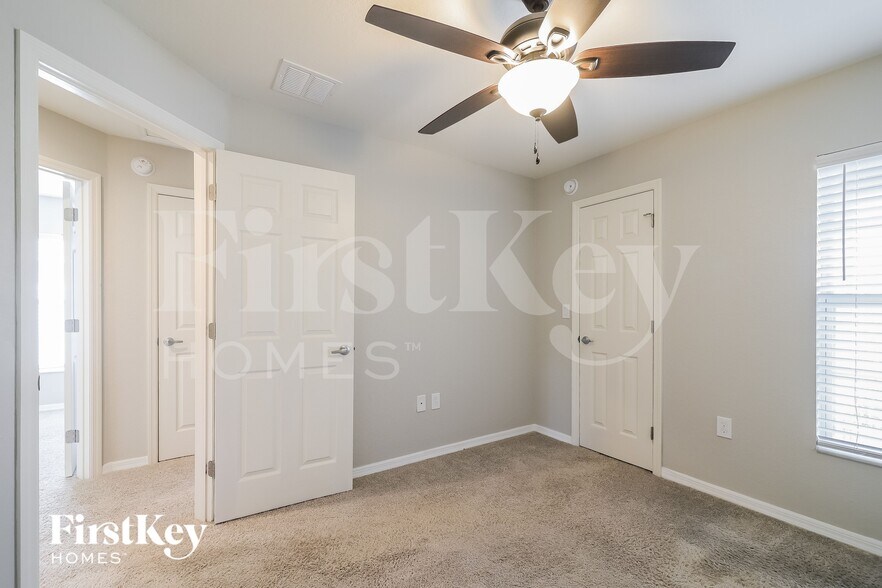 Building Photo - 234 Cattail Wy