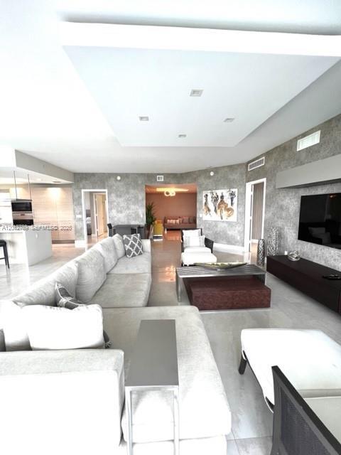 Building Photo - 17111 Biscayne Blvd