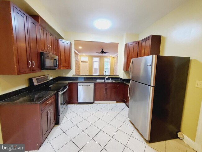 Building Photo - 1624 Gwynns Falls Pkwy
