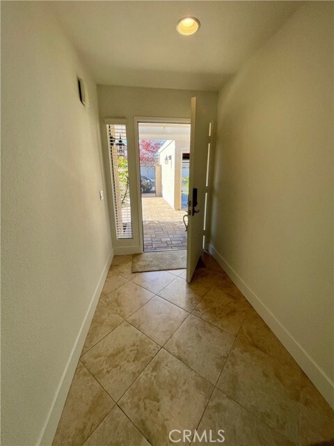 Building Photo - 28082 Palmetto Ct