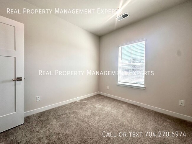 Building Photo - 1410 Newell Towns Ln
