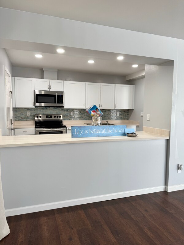 Building Photo - 217 57th St