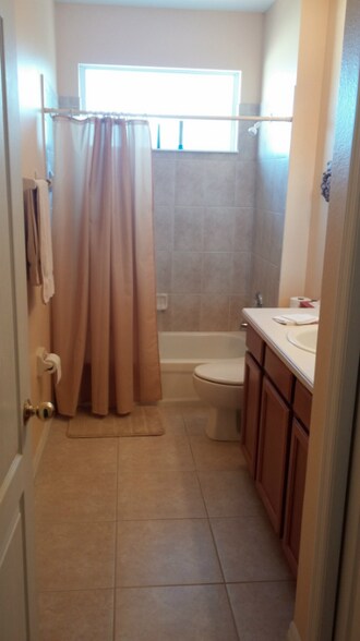 Building Photo - 1462 Daryl Dr