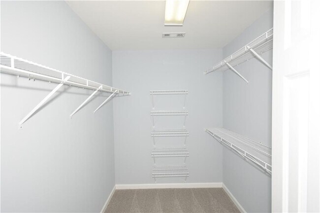Building Photo - 119 Market Ln