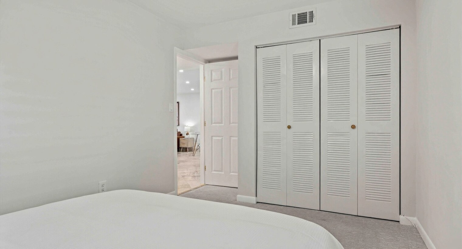 Building Photo - 330 Bluefish Dr