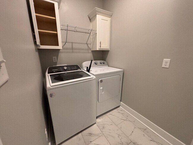 Building Photo - 1778 Messana St