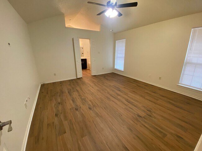 Building Photo - Nice Single Family Home in Cedar Hill