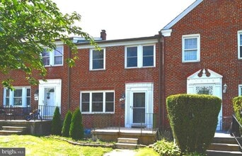 Building Photo - 1410 N Forest Park Ave