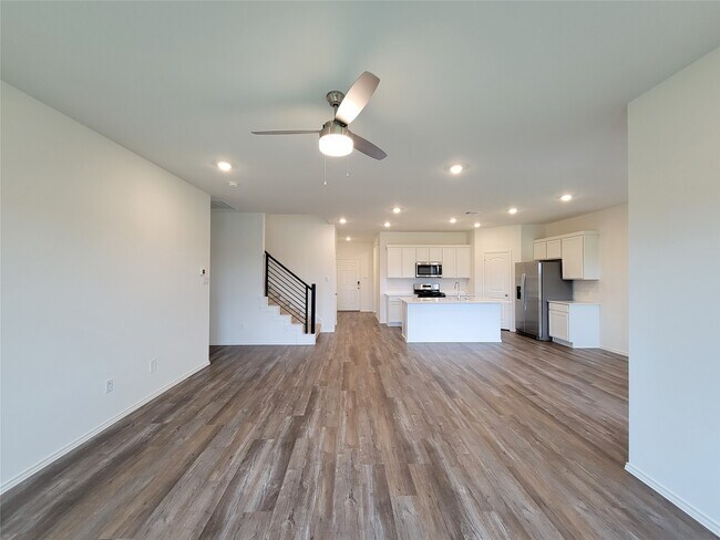Primary Photo - 27410 Oasis Rdg Dr