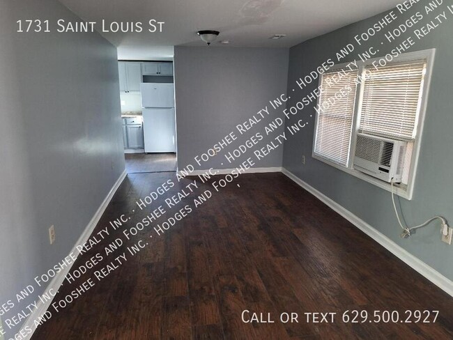 Building Photo - 1731 St Louis St