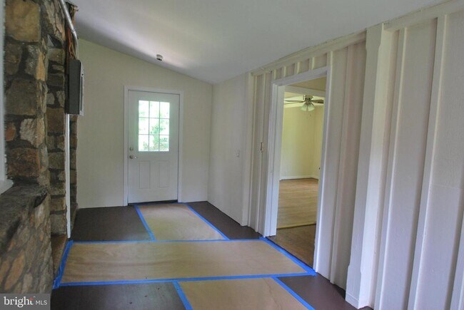 Building Photo - 23131 Oakham Farm Ln