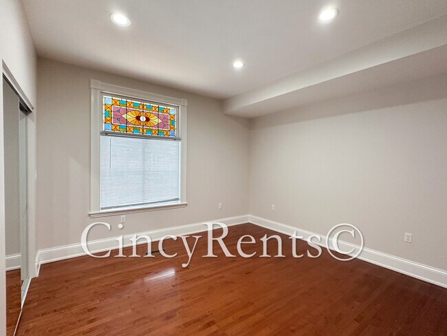 Building Photo - 3942 Hazel Ave