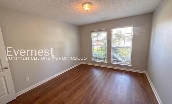 Building Photo - 113 Coldsprings Dr