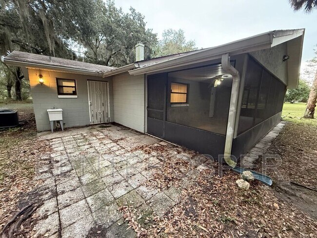 Building Photo - 2201 Granada Blvd