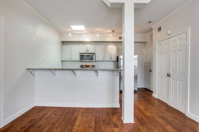 Kitchen and Breakfast Counter - 6318 Richmond Ave