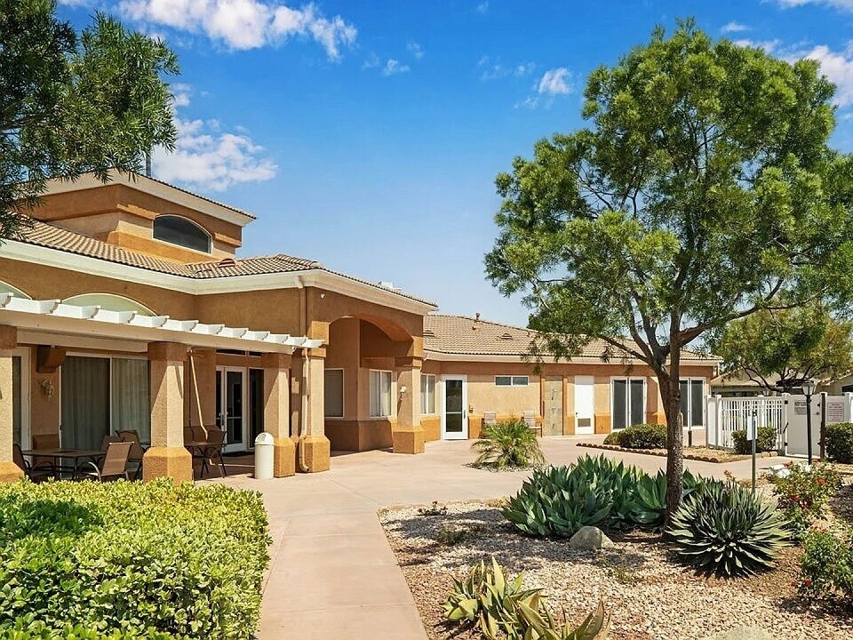 Building Photo - 26805 China Dr