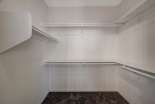 Building Photo - One-of-A-Kind 2 Story, 3 Bedroom with 3 Full Baths Home in the Heart of Summerlin!