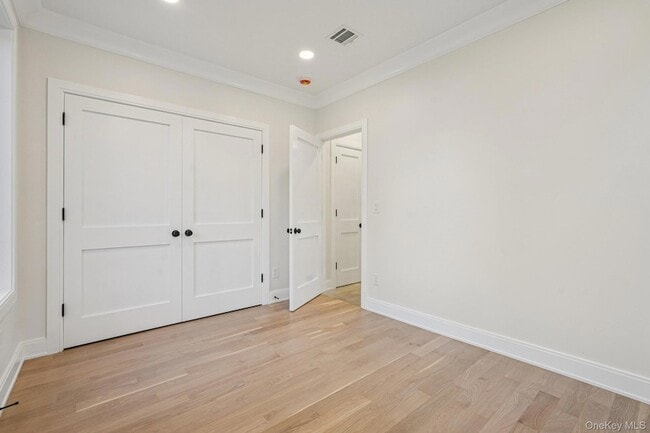 Building Photo - 400 Phillips Hill Rd