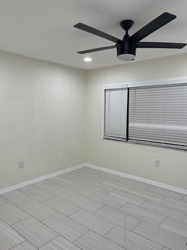 Building Photo - 6455 Jarvis Rd