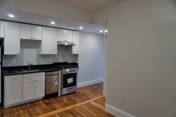 Building Photo - 315 Freeport St