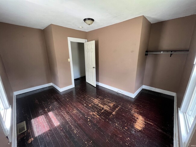 Building Photo - 1109 N Indiana Ave