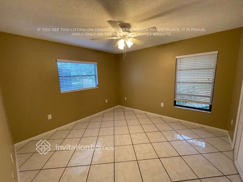 Building Photo - 2204 Tall Oak Ct