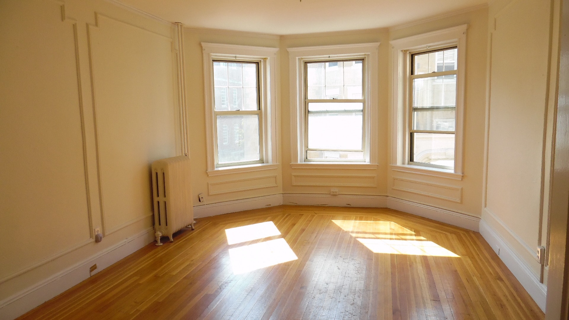 Building Photo - 86 Maple St